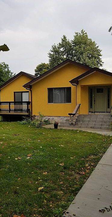 1st image of 37696 Hayes Rd