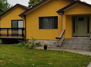 37696 Hayes Rd, Clinton Township, MI 48038
