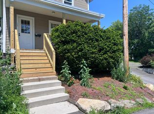 25 West St APT 1, Lebanon, NH 03766