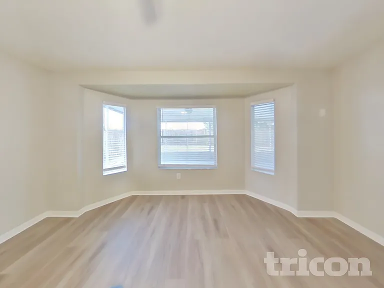 10435 Blackmore Dr — Photo 7