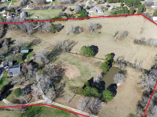 1322 Talladega Springs Rd, Sylacauga, AL 35151