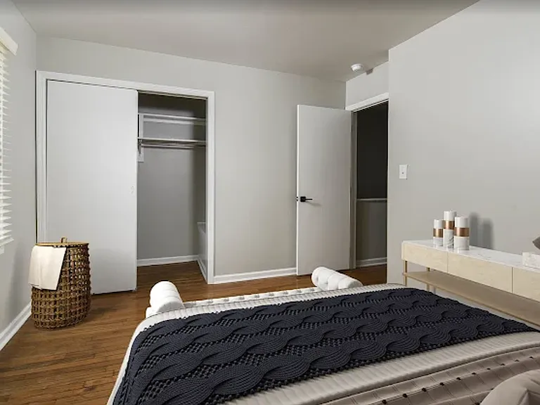 River Oaks Townhomes at Fox Chapel — Photo 6
