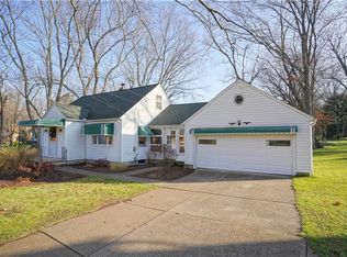 3225 Darrow Rd, Stow, OH 44224