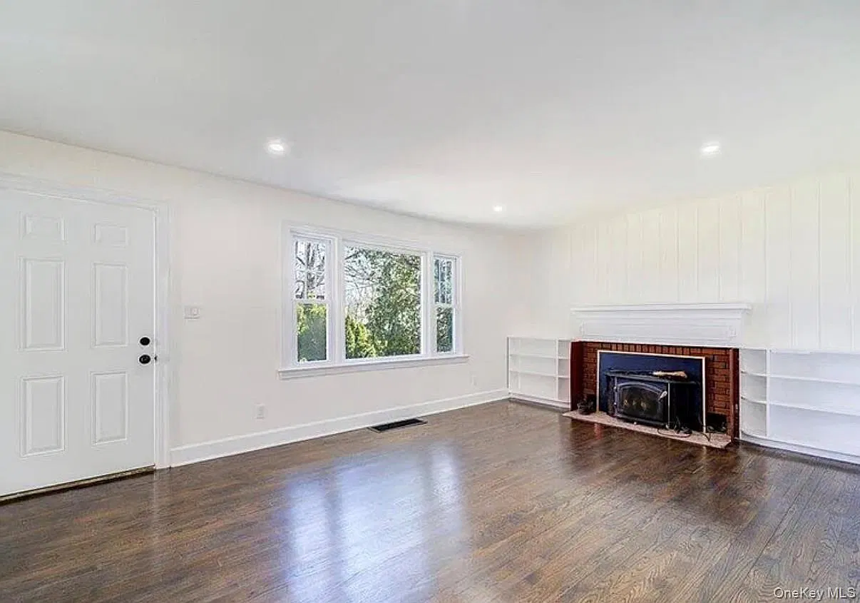 2 bed, 1.0 bath, 1190 sqft, $3,000 — Photo 4