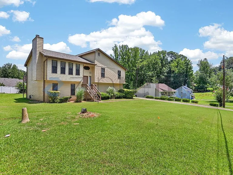 4010 Casa Verde Dr — Photo 2