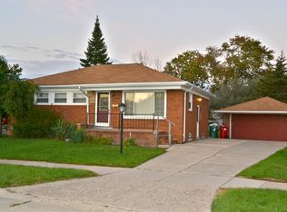 24840 Adlai Ave, Eastpointe, MI 48021