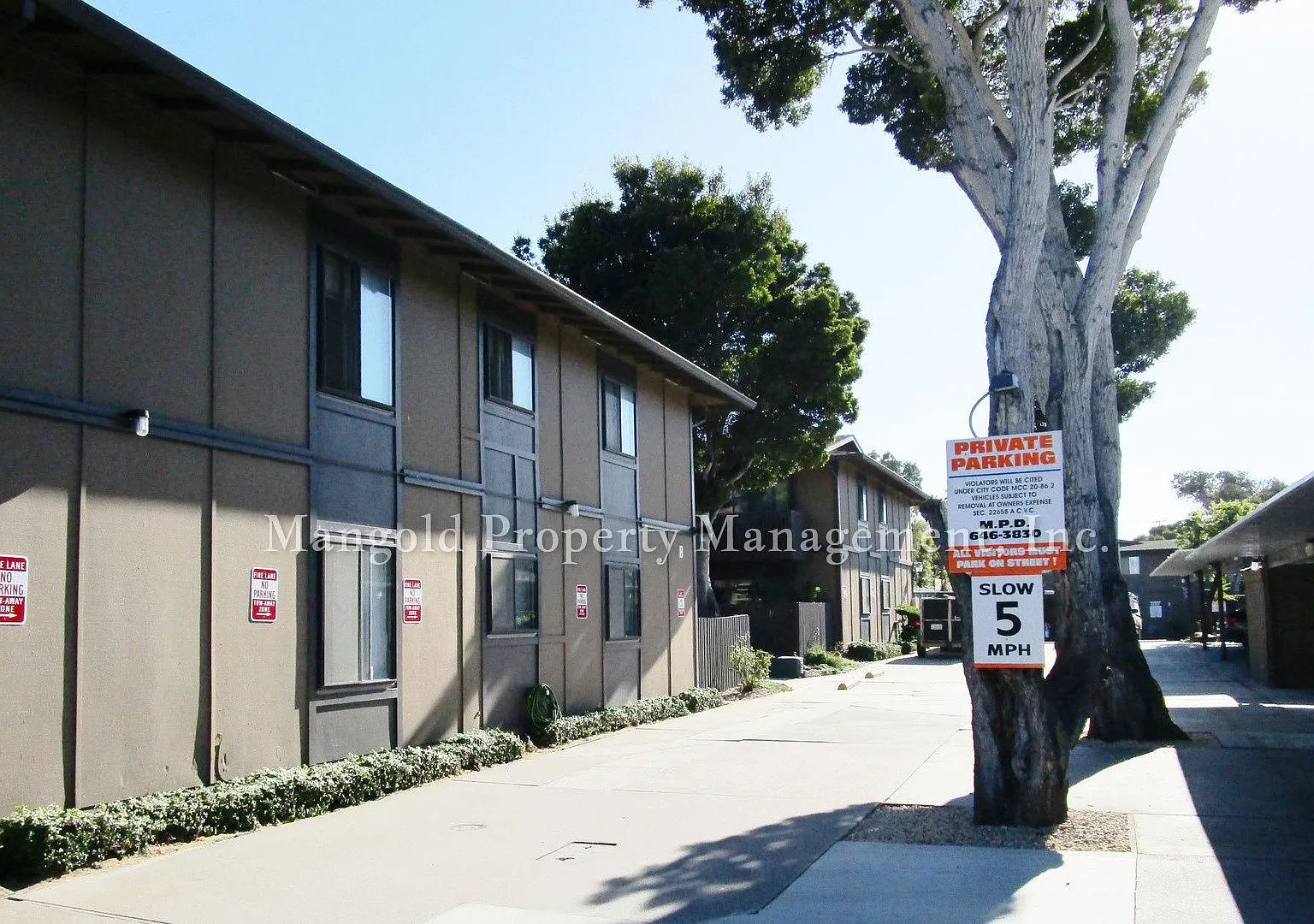 Dela Vina Oaks — Photo 2