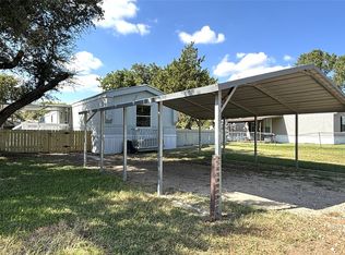 1821 Gale Dr, Azle, TX 76020