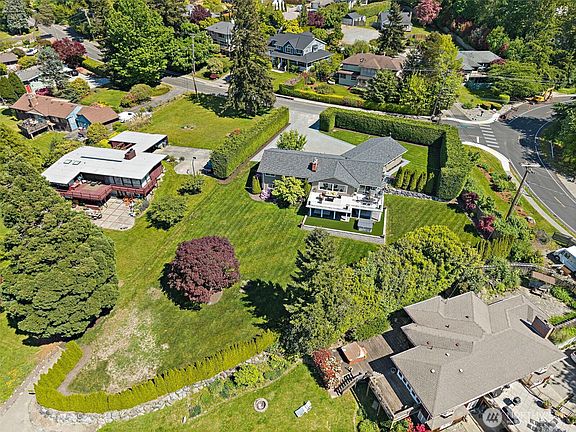 5th image of 19479 Normandy Park Drive SW