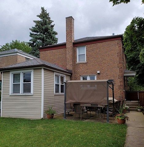 2nd image of 3332 S 58th Ct