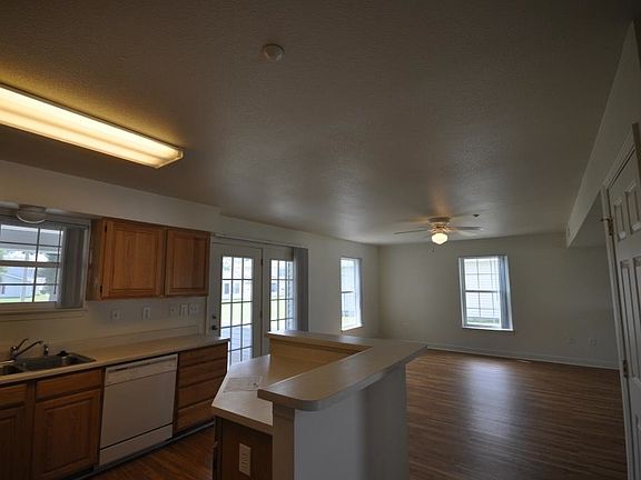 Spacious Dining Room