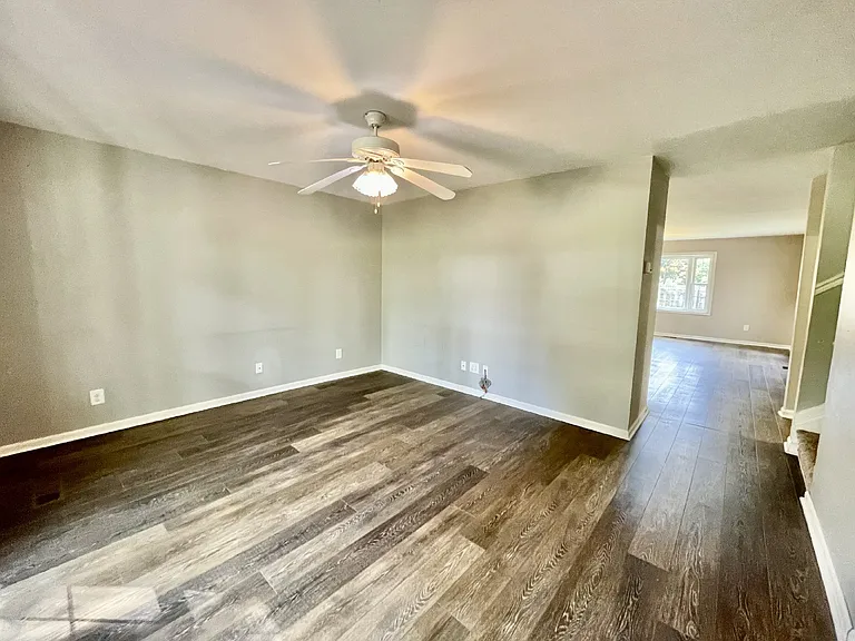 5651 Dodge Dr — Photo 6