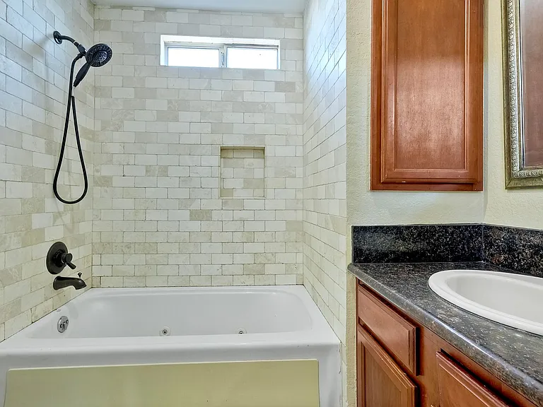 447 S Lincoln Ave — Photo 18