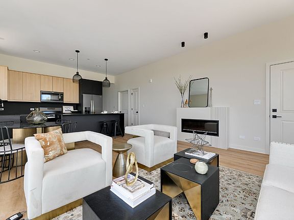5th image of 290 Stonington Dr #11259779