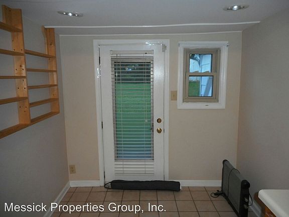 5th image of 918 Franklin St APT 2