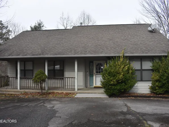 273 Stott Ln, Gatlinburg, TN 37738