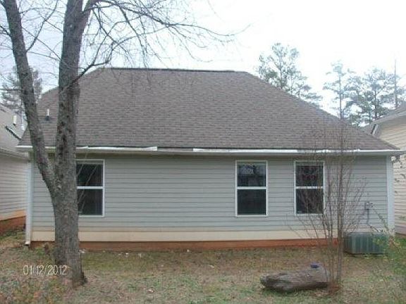 2nd image of 211 Katherine Ct