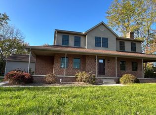 693 S Edwards Ave, Chambersburg, PA 17202