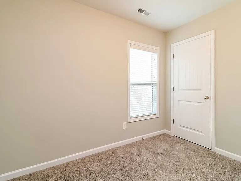 155 Oakdale Ave — Photo 12