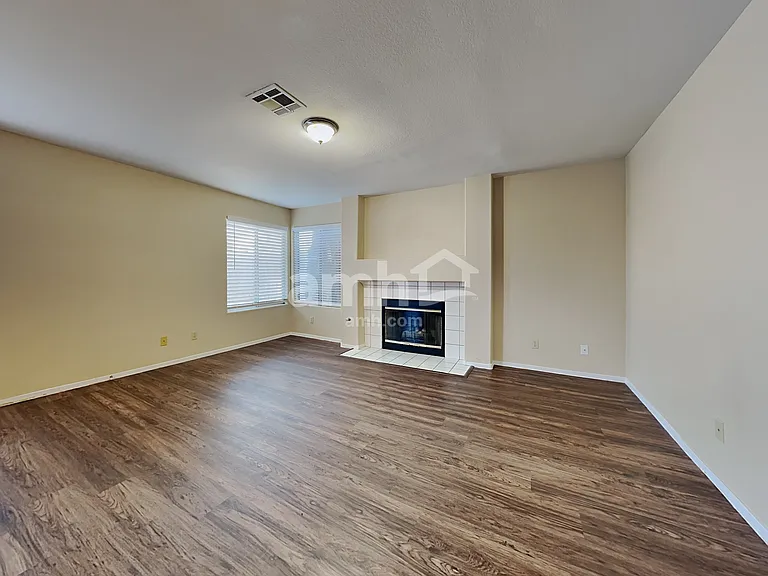288 Vallarte Dr — Photo 6