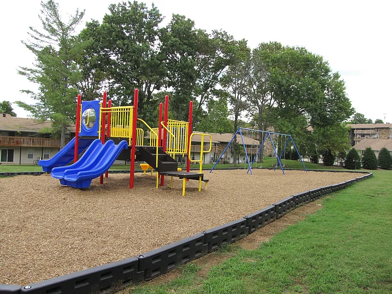 Summerfield Place — Photo 9