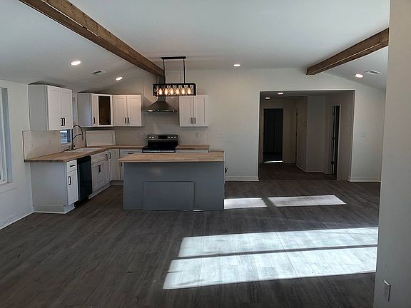 4th image of 10118 Idlewild Rd