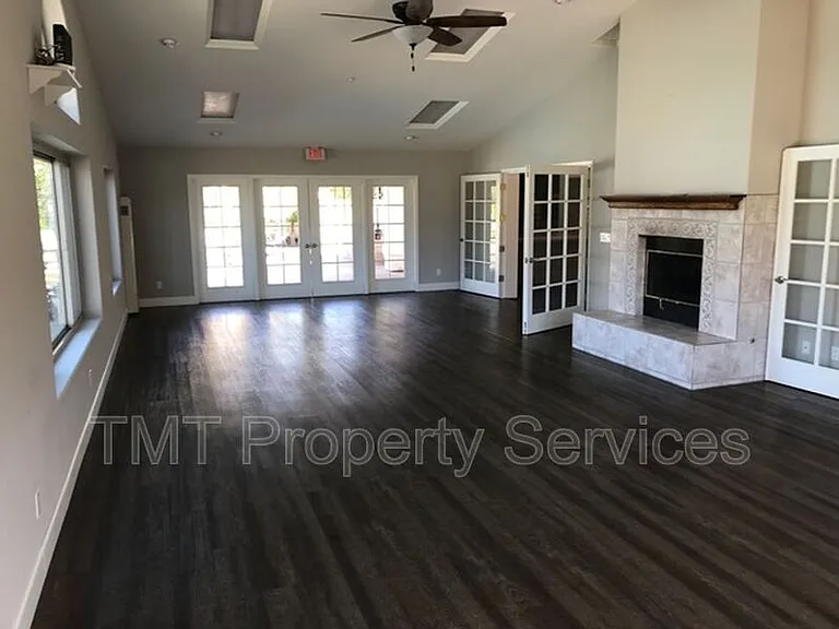 485 Meadowbrook Dr — Photo 34