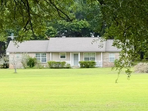 5860 Twin Oaks Dr, Pace, FL 32571