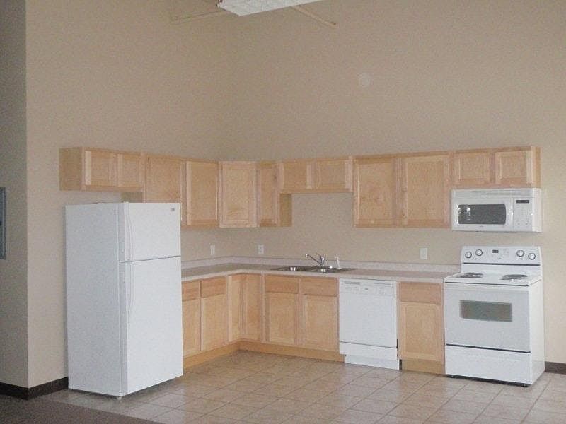 2nd image of 121 E 3rd St #Central