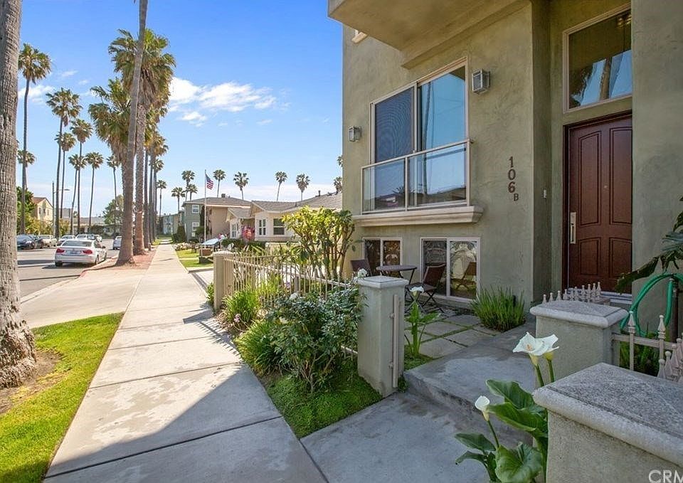 1st image of 106 Paseo De La Playa #B