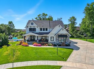 650 Eleanor Rose Ct, Crown Point, IN 46307