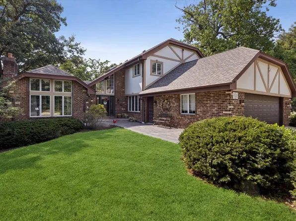 6418 Big Bear Ct, Indian Head Park, IL 60525