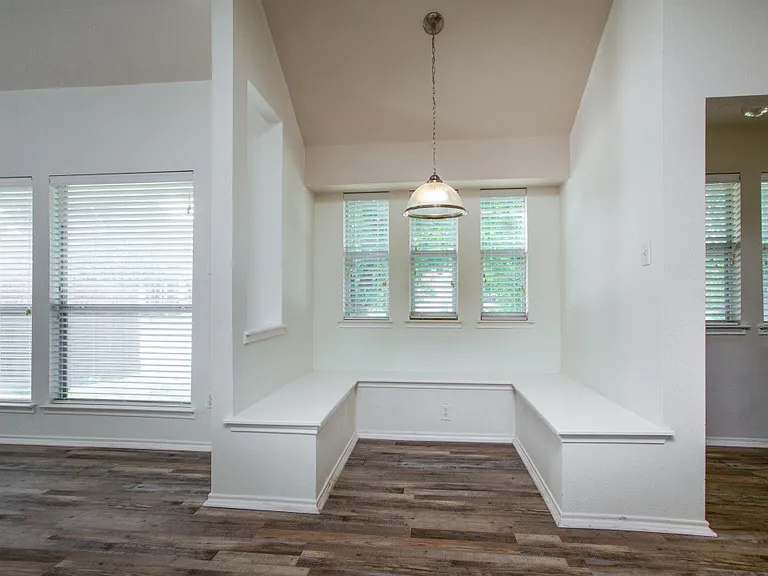 9900 Northgate Dr — Photo 19