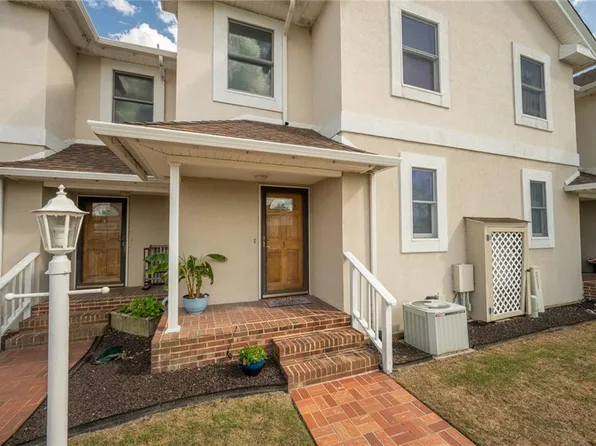 103 Continental Dr #3, Elizabeth City, NC 27909