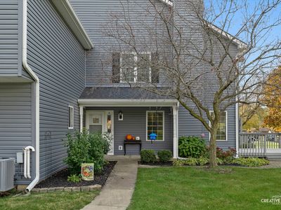 208 Maple St APT B, Sugar Grove, IL, 60554