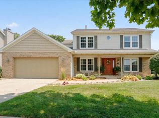 1113 Chatham Ln, Bloomington, IL