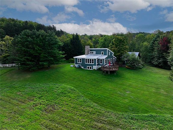 2nd image of 297 Skillen Rd