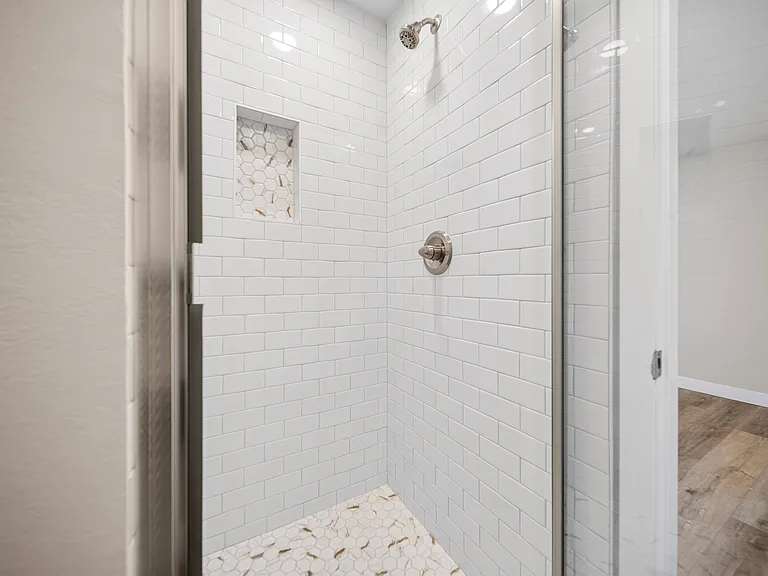 1225 Stanley Ave #203 — Photo 18