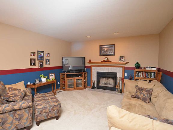 3rd image of 2040 Quail Run Dr