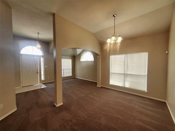 4th image of 928 Chelsea Dr