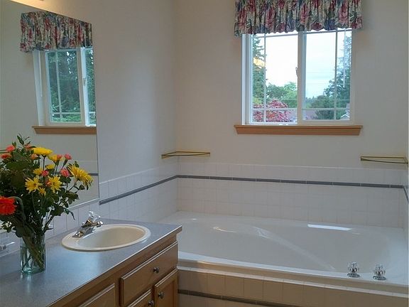 4th image of 5439 Foxglove Ct SE