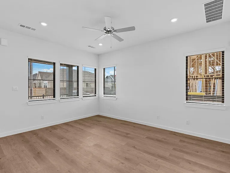 3311 Loam Ln — Photo 9