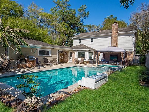 5th image of 7515 Roebourne Ln