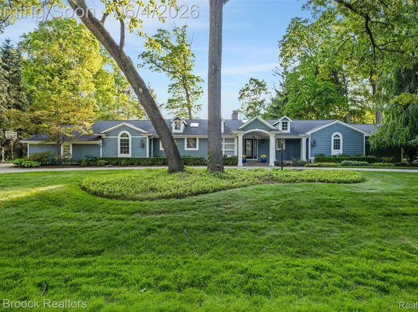 3797 Darlington Rd S, Bloomfield Hills, MI 48301