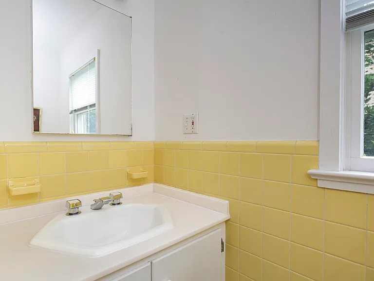 49 Georgica Rd — Photo 19