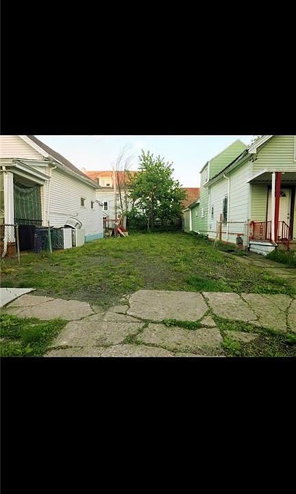 2nd image of 207 Vermont St
