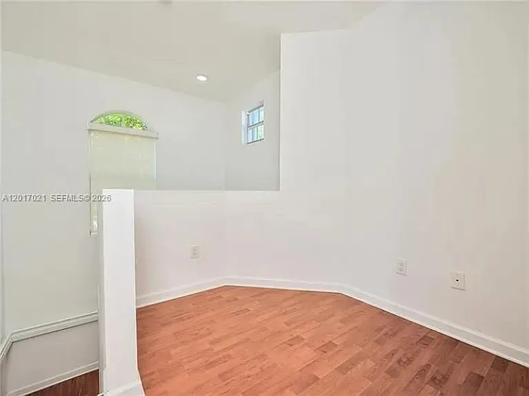7772 NW 114th Pl — Photo 31
