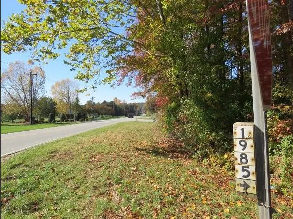3774 Chevlot Hills Rd, Sherrills Ford, NC 28673