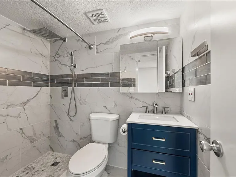 3128 W Varn Ave — Photo 24