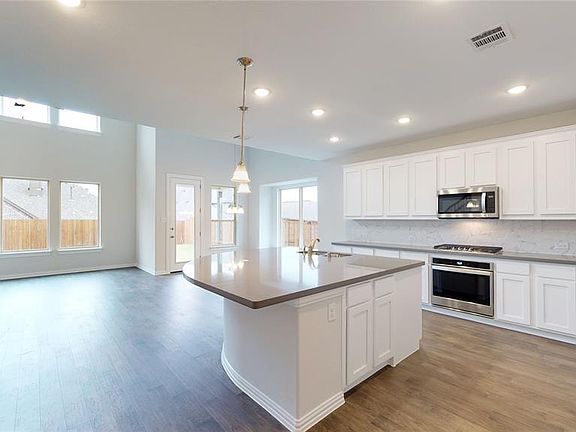 3rd image of 1121 Spanish Dove Dr